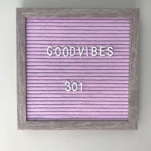 Velvet letter board